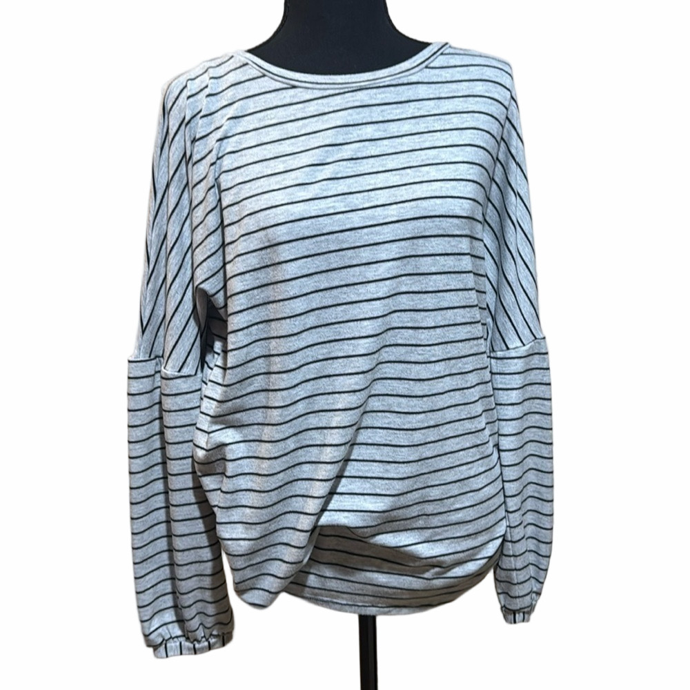 Juicy Couture Women’s Gray With Black Stripes Top Sz M